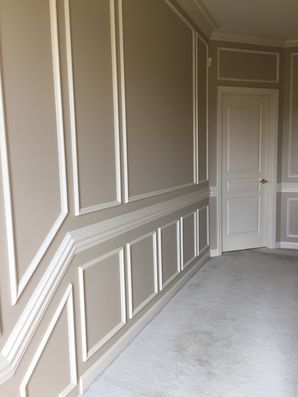 Action Shots and Finished Product of a High-end Hallway with Decorative Trim in Mars, PA (1)